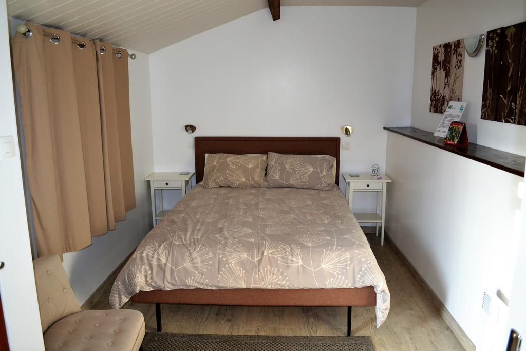 Le Moulin De Lusseau Bed & Breakfast Chef-Boutonne Exterior photo