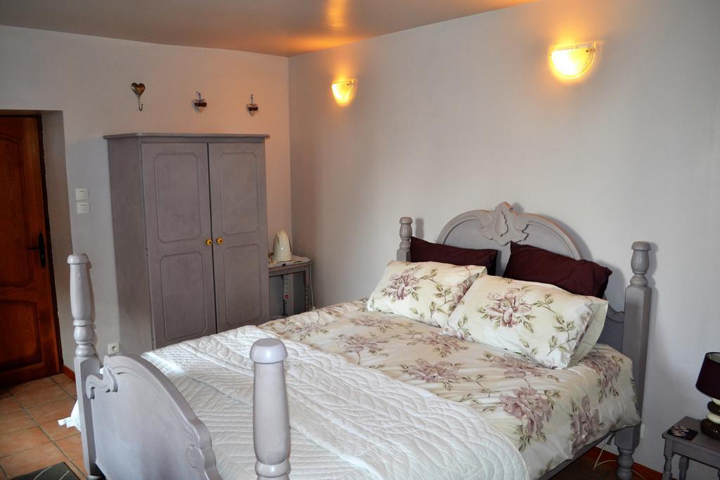 Le Moulin De Lusseau Bed & Breakfast Chef-Boutonne Exterior photo
